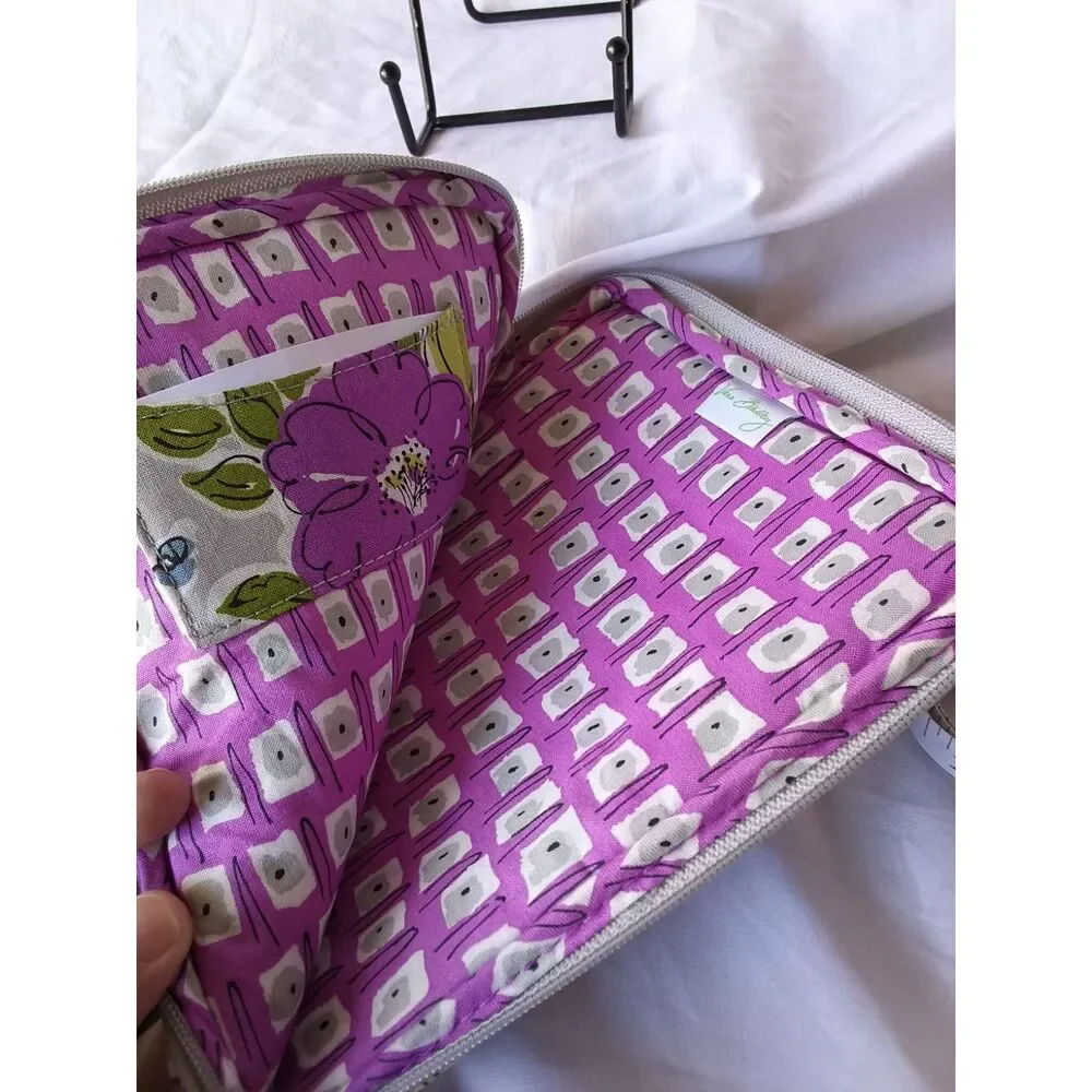 Watercolor Vera Bradley Ereader Sleeve Cover NWOT